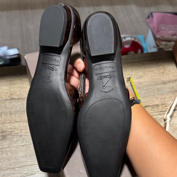 Franco Sarto Women's Tortoise Shell slip ons - Picture 3 of 6